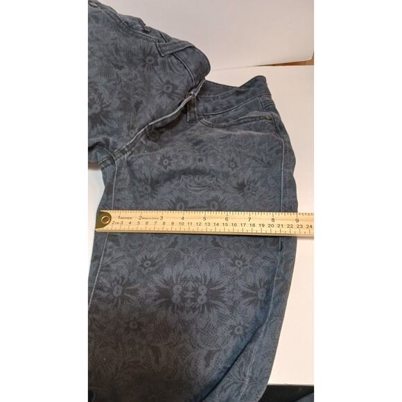 Cabi Jeans Women's Blue Floral Print Skinny Stretch Denim Mid Rise Size 2 - Picture 9 of 13